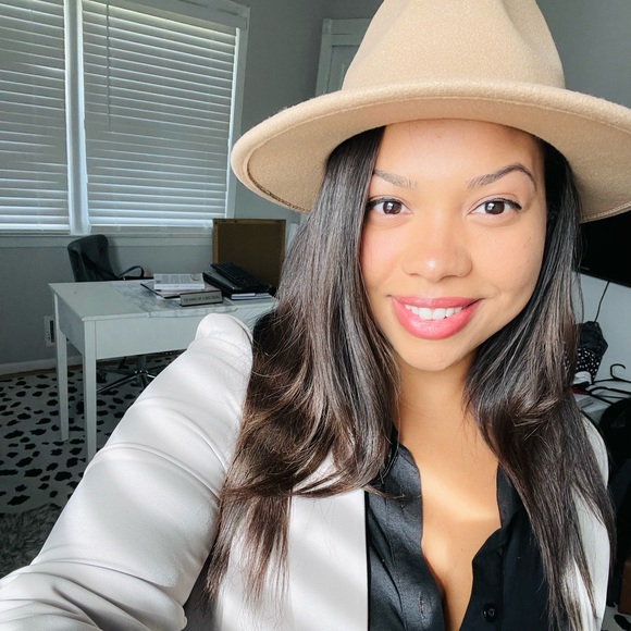 Meet your Posher, Mic - Picture 1 of 11